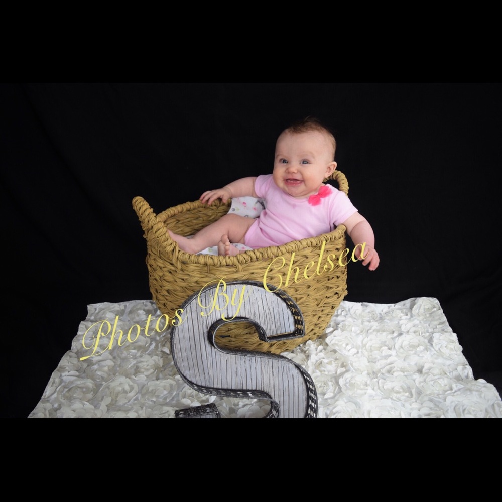 S - Picture 4 of 4